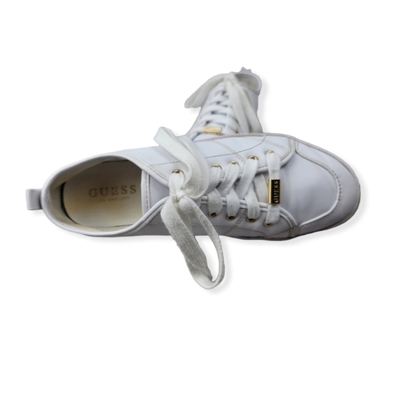GUESS‎ Women's White Leather Sneakers with Goldtone Emblem - Picture 5 of 10
